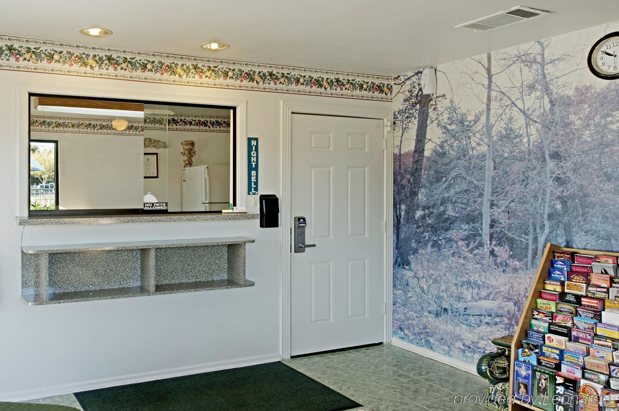 Americas Best Value Inn Mckinney Beltér fotó